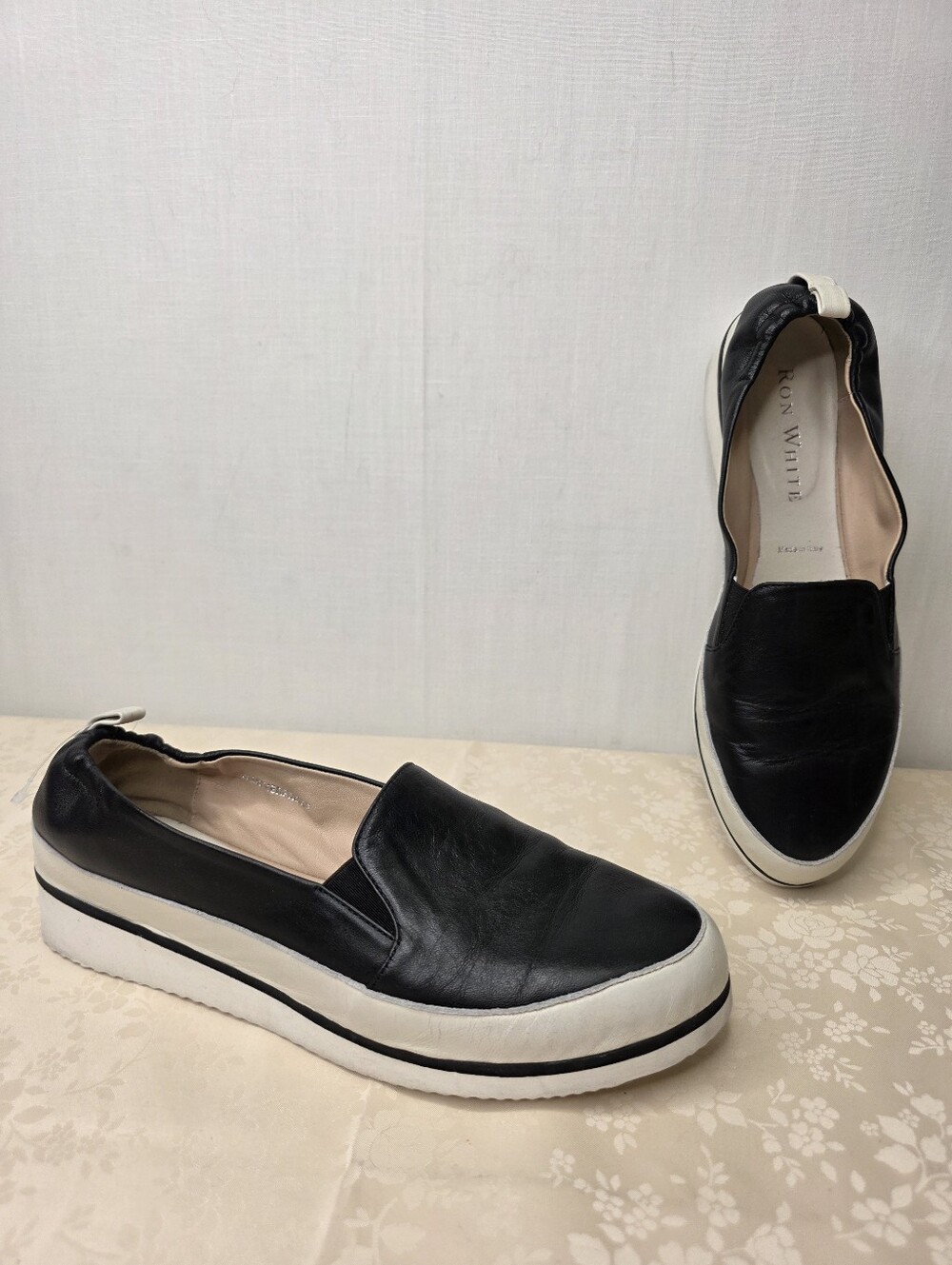 Ron White Italy Weatherproof Leather Platform Slip-On Sneakers Black Cream 38.5